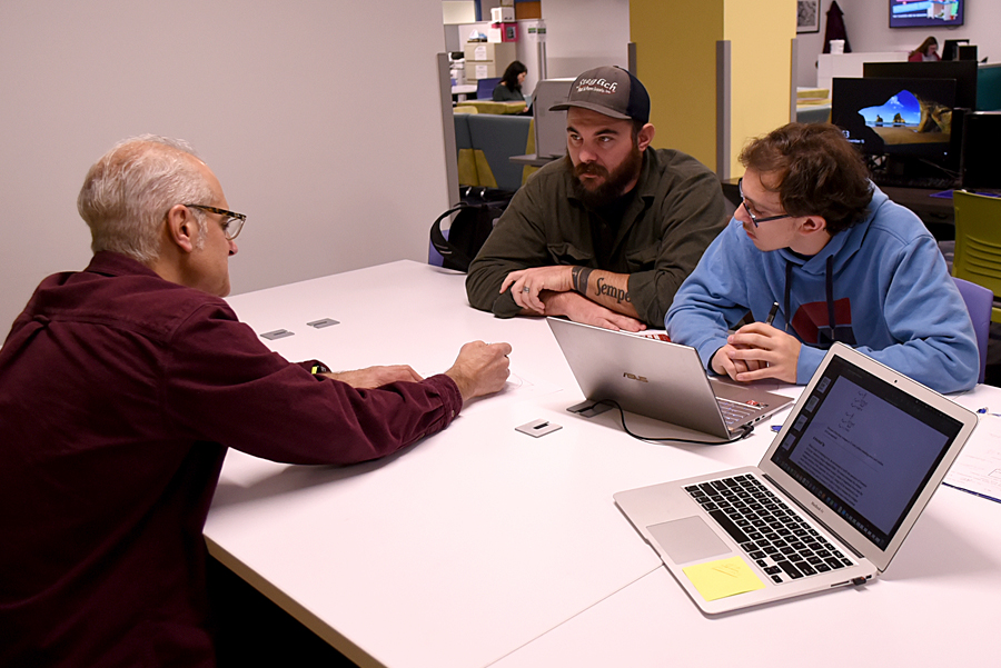 Instructor advising students