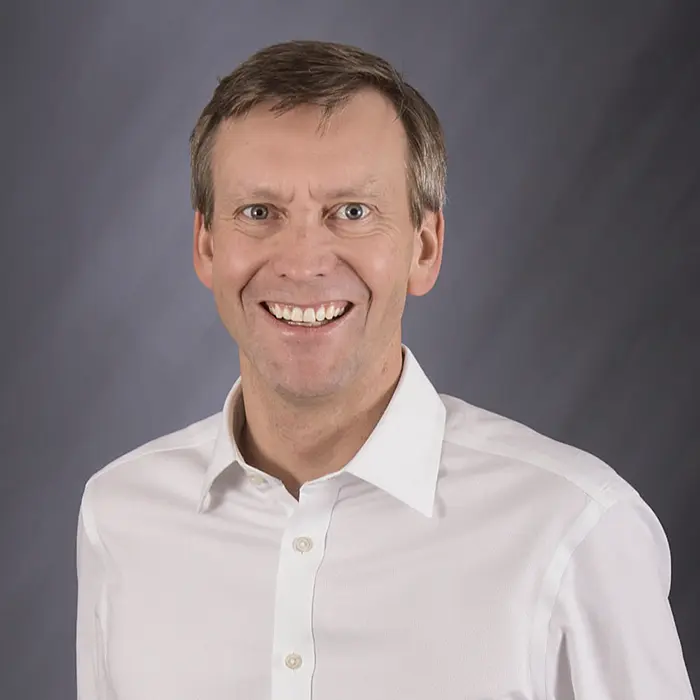 Ross Berntson Headshot